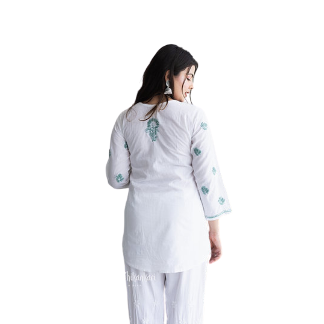 Ashra Chikan Kurti By Nakhrili Chikankari