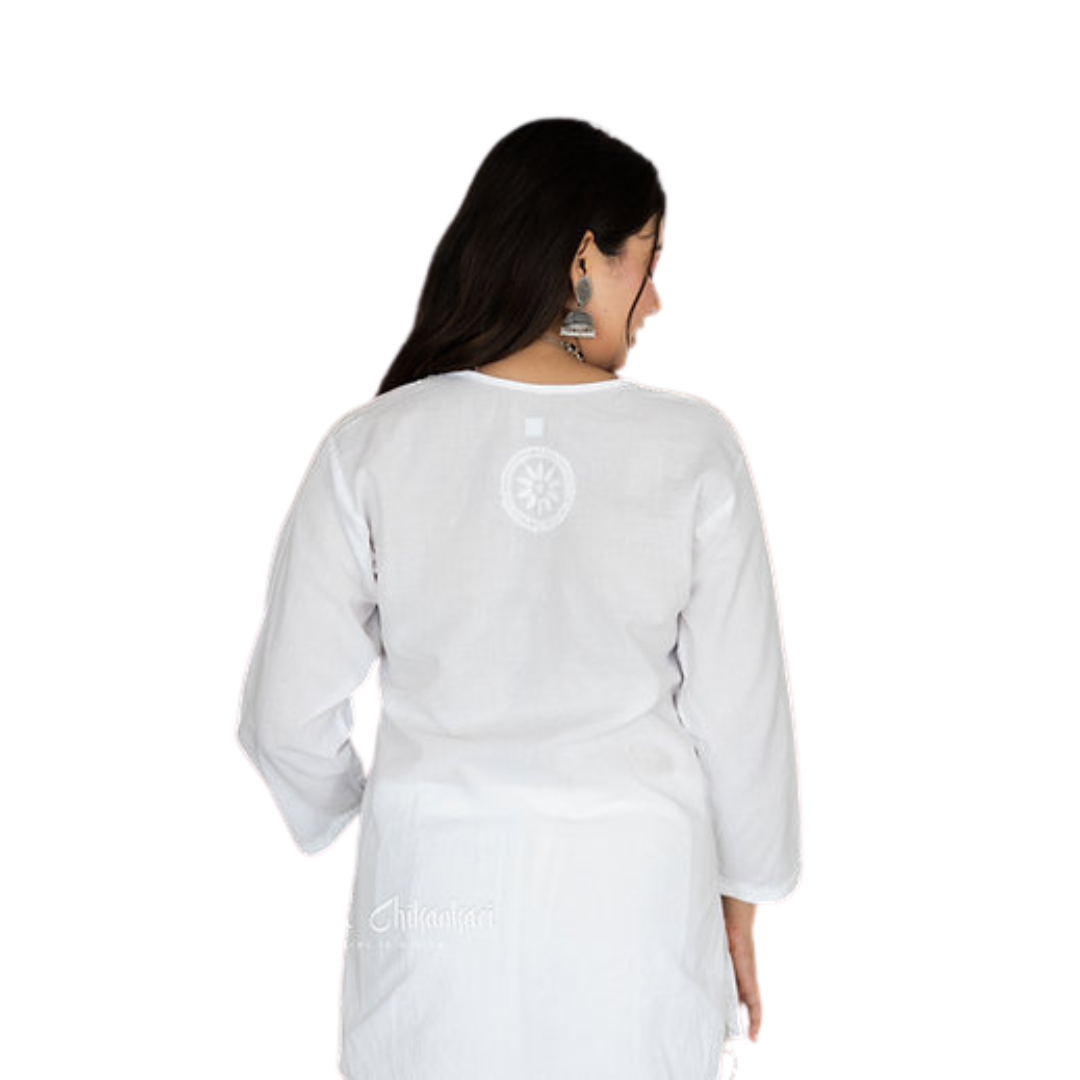Mahira Chikan Kurti By Nakhrili Chikankari